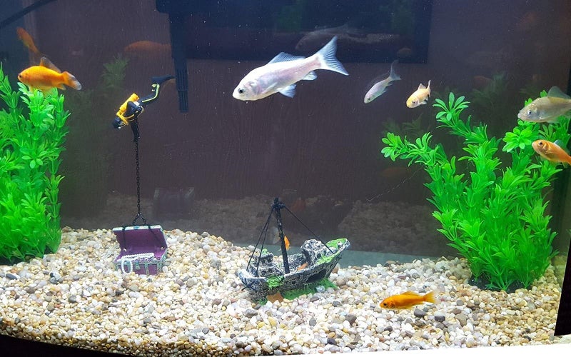 Superdream Resin Fishing Boat Aquarium Ornament Plastic Decoration Sunken Pirate Ship Theme - Image 3